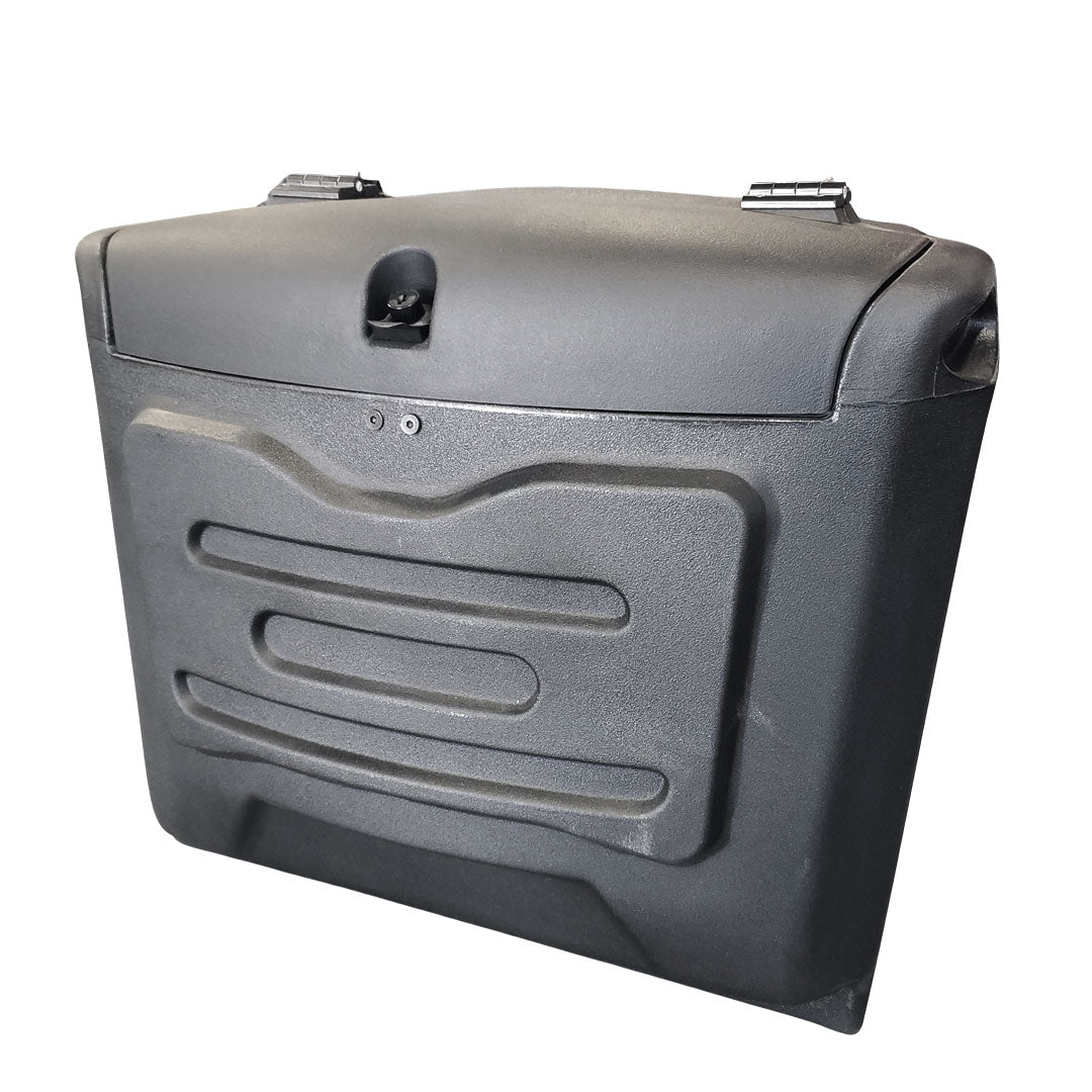 F4 Removable Locking Trunk [4 Passenger] image 0